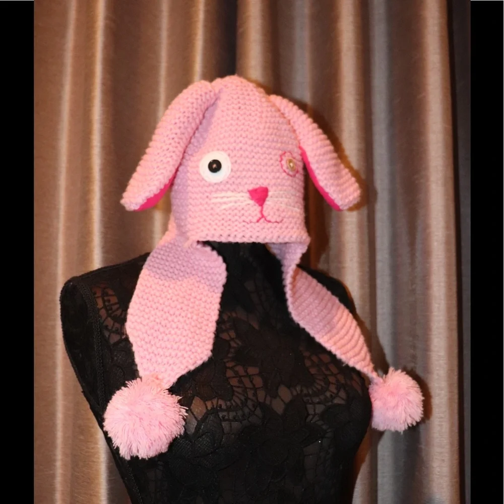 “SOME BUNNY LOVES YOU” HAT WITH POM POMS